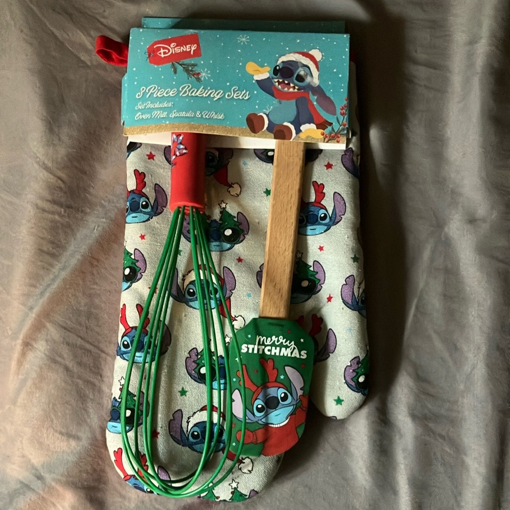 Disney 3 piece baking set